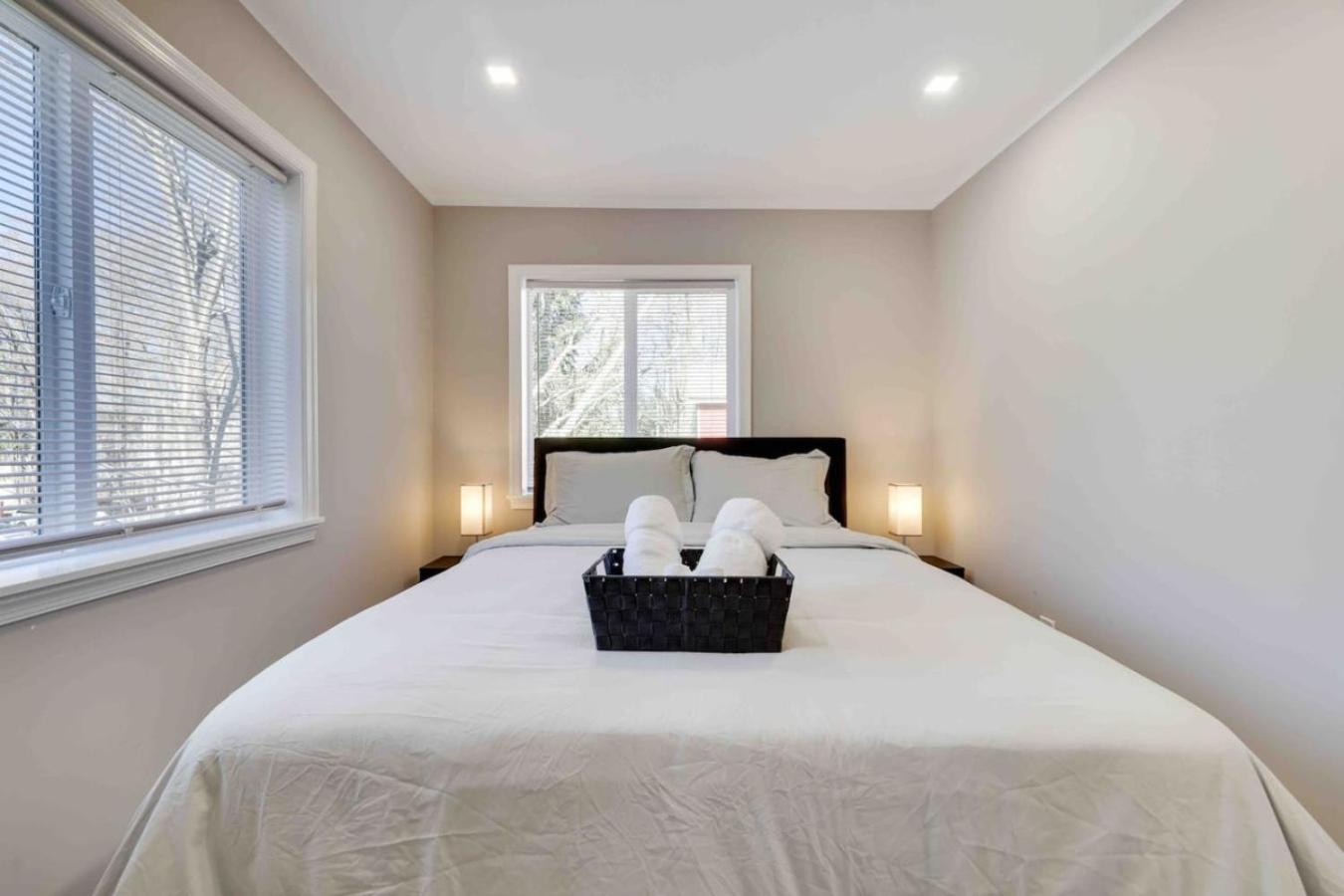 Holiday home Luxury Modern 6br Pocono Near Attractions